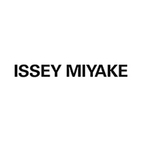 Issey Miyake internetist